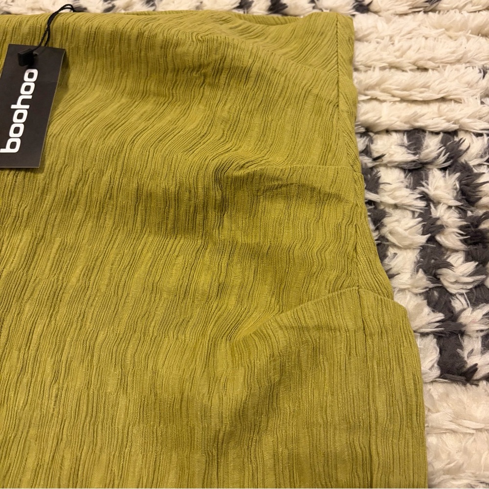 Textured Olive Maxi Skirt with Side Slit - Picture 7 of 8